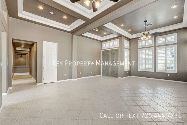 Building Photo - 2240 Sun Cliffs St