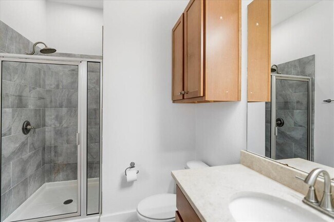 Building Photo - 2520 Bluebonnet Ln