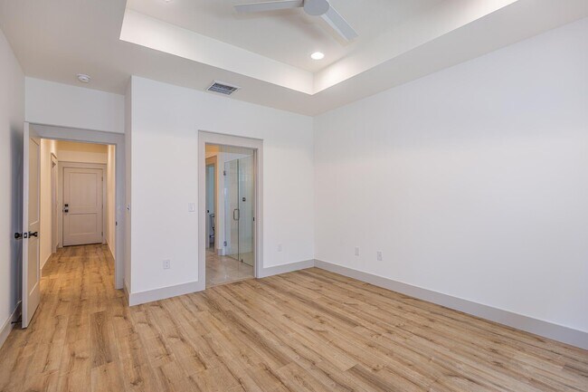 Building Photo - 110 4th St