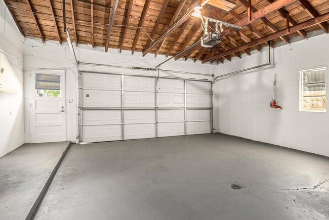 Building Photo - 4457 Curwood Ave SE