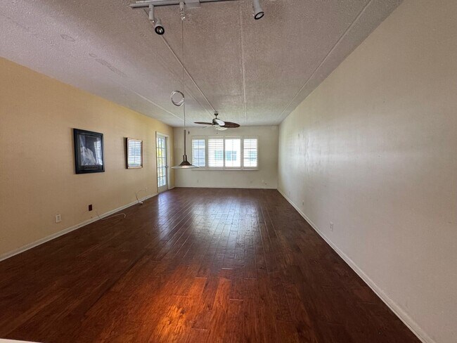 Building Photo - 4500 N Flagler Dr