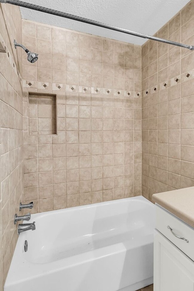 Building Photo - Charming 2BR/2BA Condo with Water Views in Sought-After Montclair – Mount Pleasant, SC