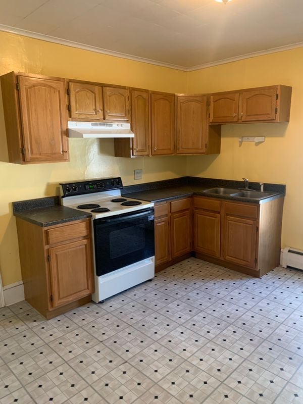 Building Photo - 203 W Lancaster Ave