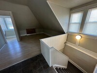 Building Photo - 2659 Bellevue Ave