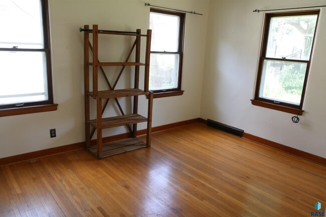 Building Photo - 620 E Wiswall Pl