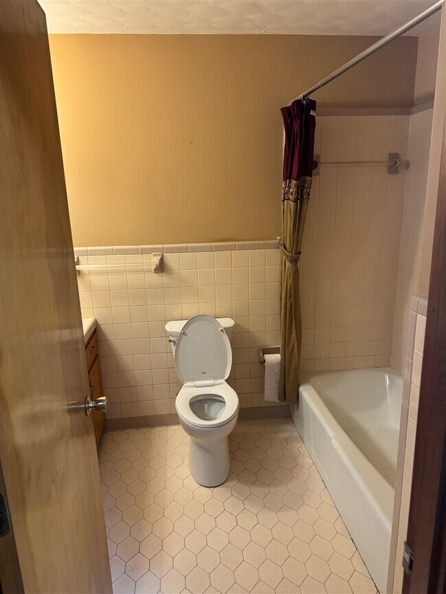 Building Photo - 9625 KY-185