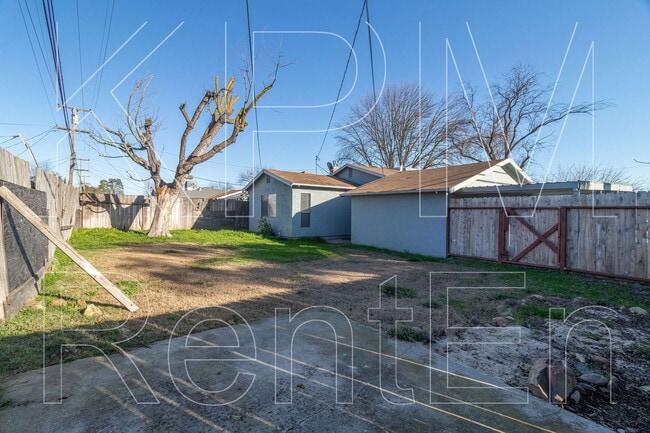 Building Photo - 615 Garner Ln