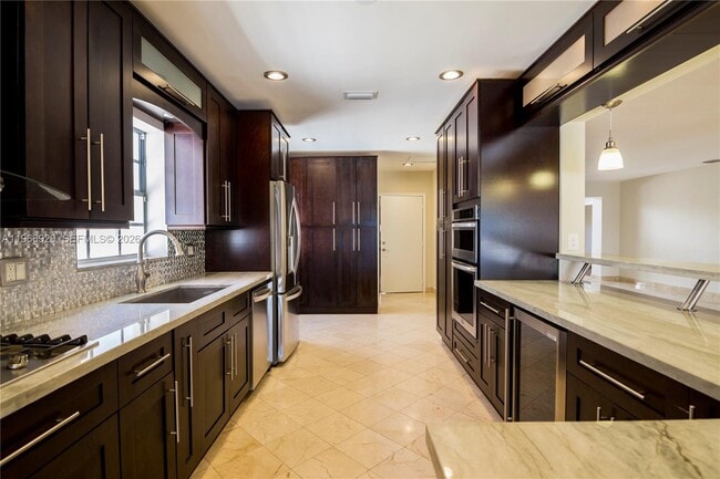 Building Photo - 1400 Stillwater Dr