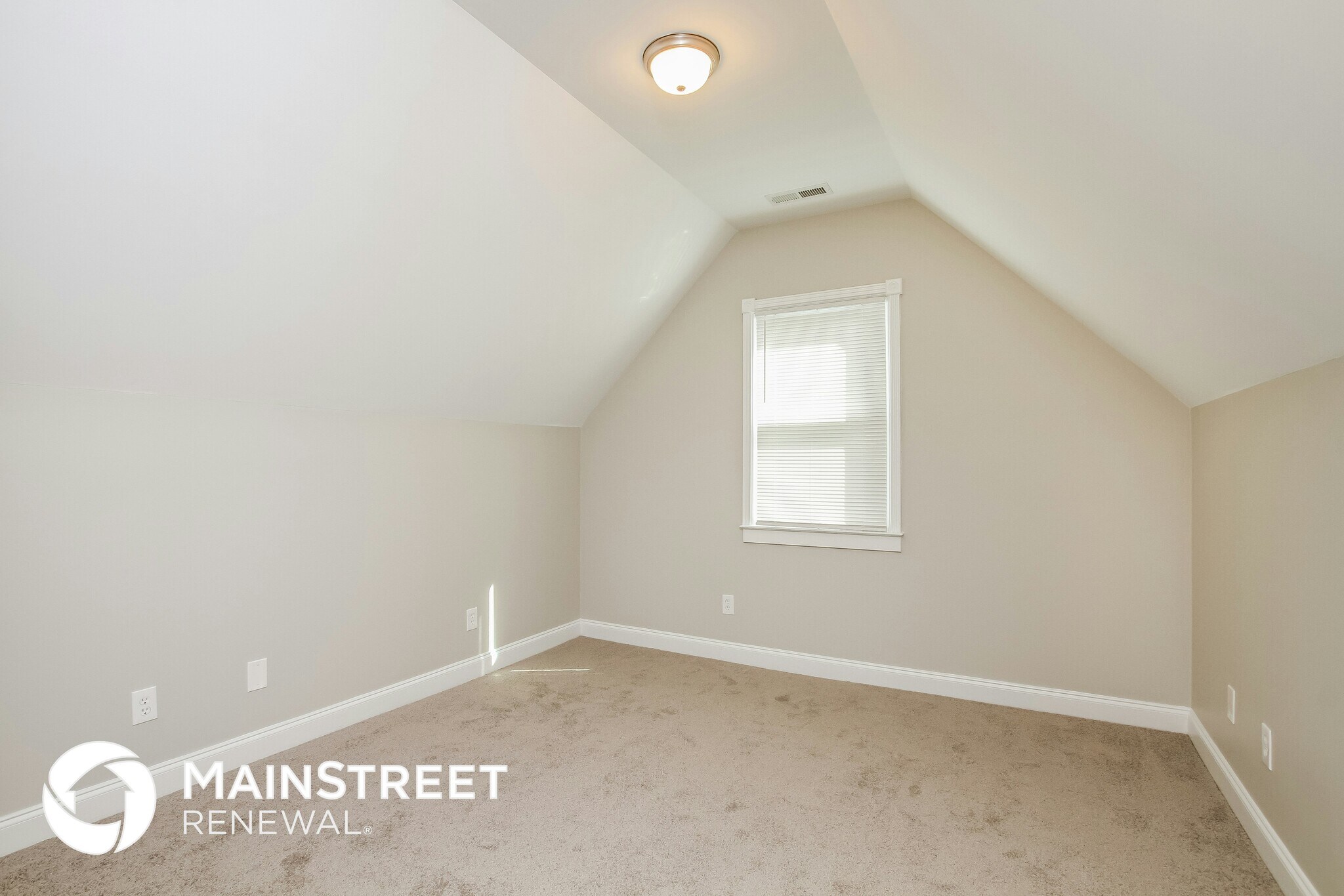 Building Photo - 15032 Alexander Pl Dr