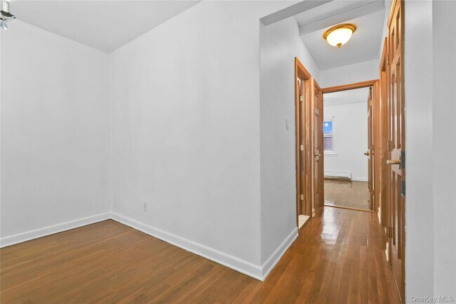 Building Photo - 62-23 69th Pl