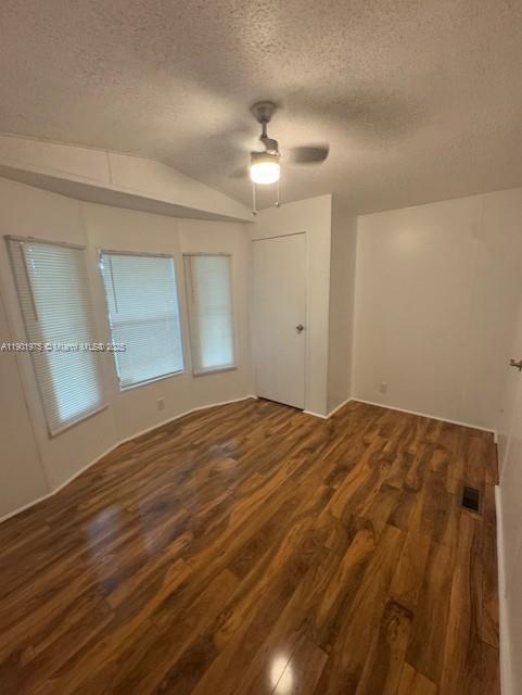 Building Photo - 5923 Oroverde Blvd