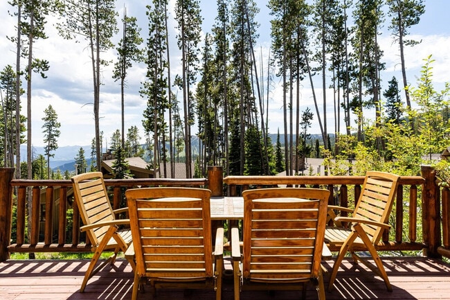 Building Photo - 4 Full Moon Rd