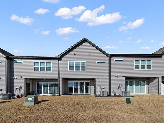 Building Photo - Lease OR Lease to Own