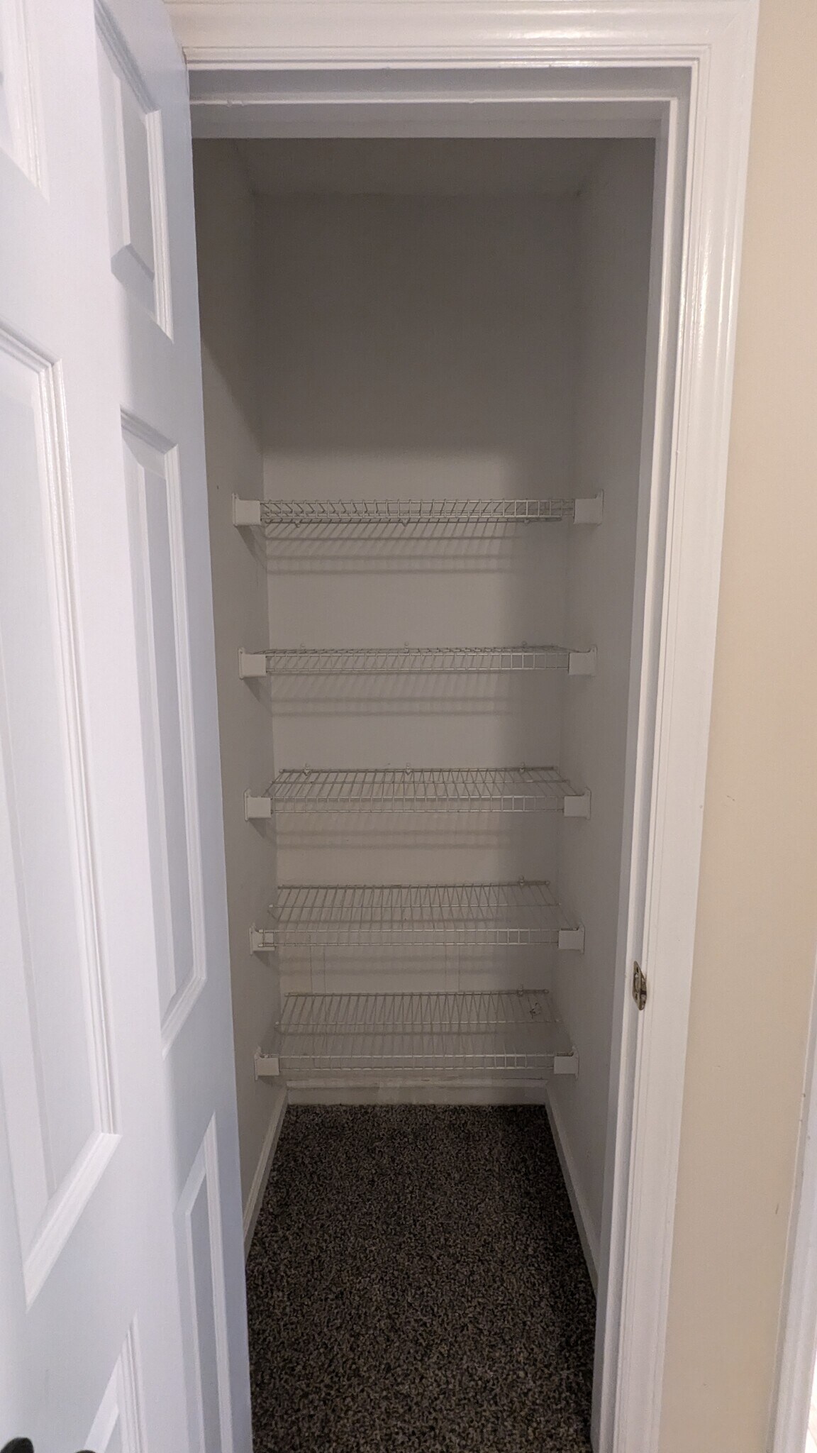 Building Photo - 2107 Alpine Rd