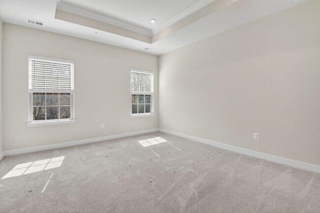 Building Photo - 19753 Grn Vlg Dr