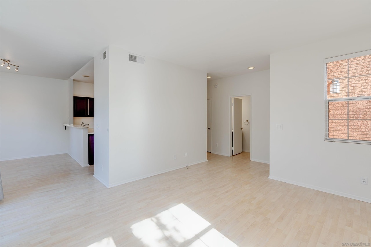 Building Photo - 18826 Caminito Cantilena