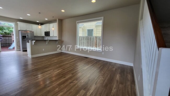 Building Photo - Modern 3 BD | 2.5 BA Craftsman Style Home ...