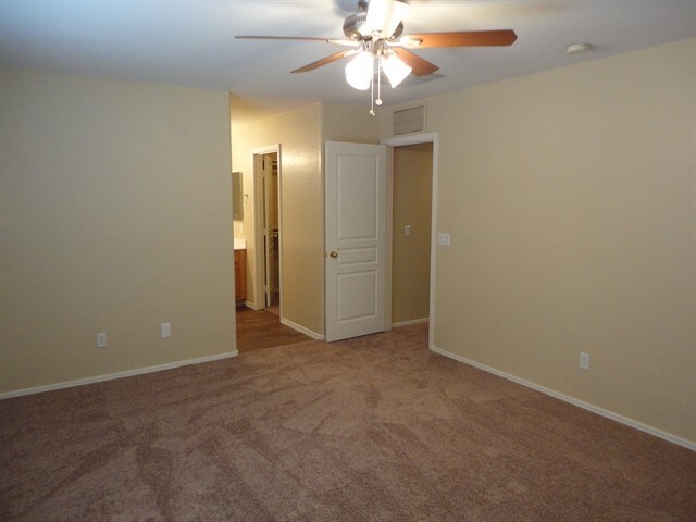 Building Photo - 11210 W Rio Vista Ln