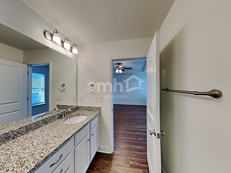 Building Photo - 409 Tributary Ln