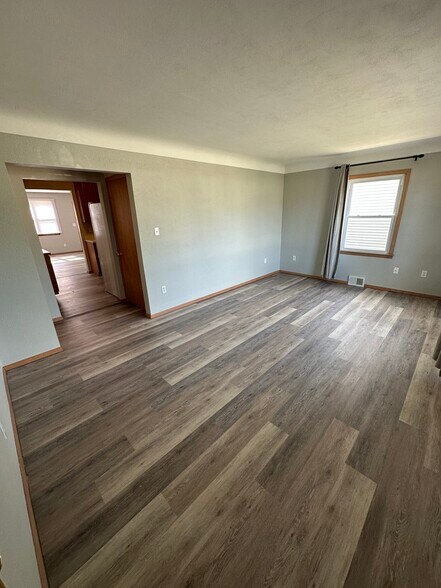 Building Photo - 1422 9th St NW