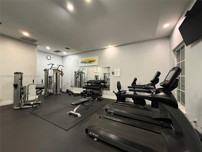 Building Photo - 19701 E Country Club Dr