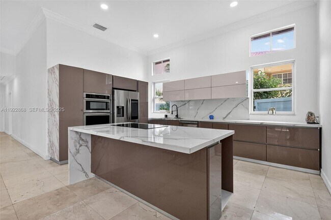 Building Photo - 16432 NW 12th St