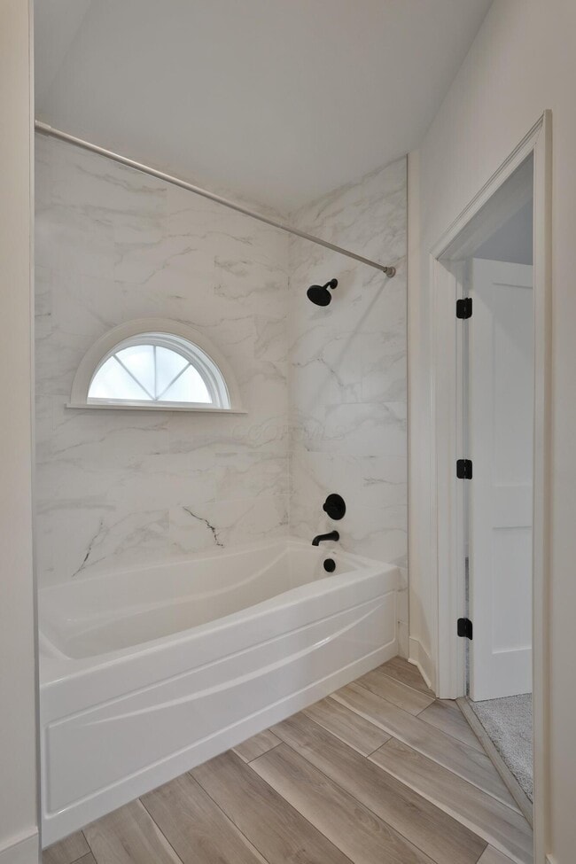 Building Photo - 125 S Knox St