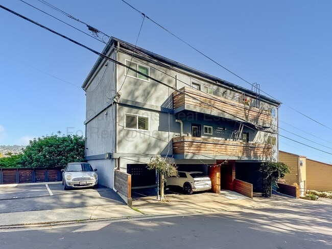 Building Photo - 785 Taft St