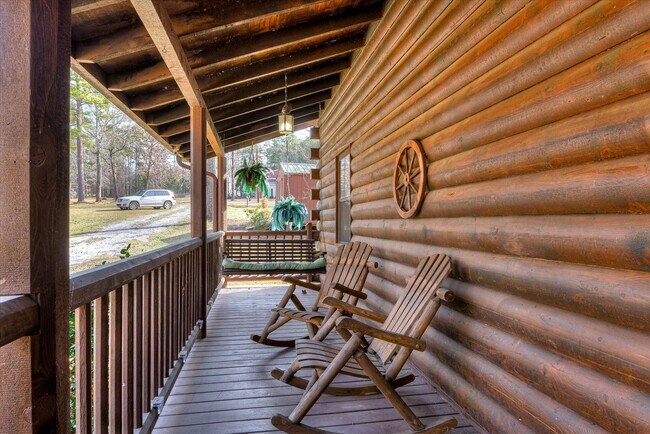 Building Photo - Fully Furnished Monthly Lake Cabin Rental | Available October – March