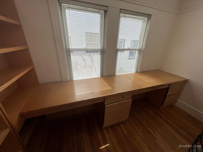 Building Photo - 230 Santa Ana Ave