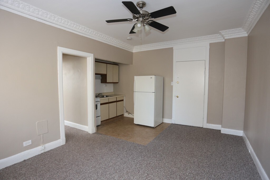 Building Photo - 3824 N Fremont St