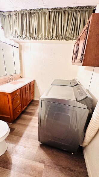 Building Photo - 13 N 2nd St