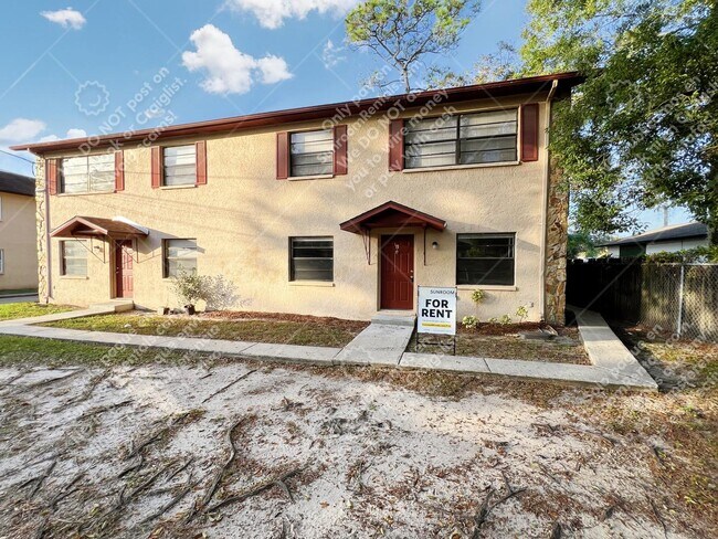 Building Photo - 3906 E Bird St B