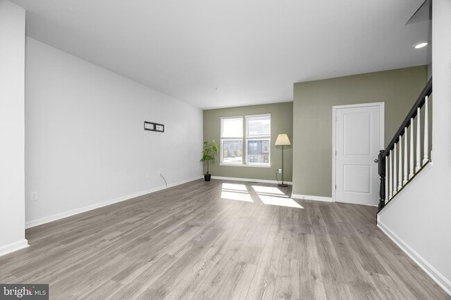 Building Photo - 813 Bond St