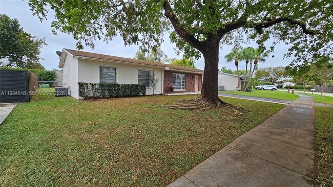 Building Photo - 12320 SW 105th St