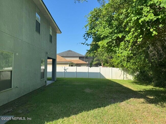Building Photo - 14014 Summer Breeze Dr