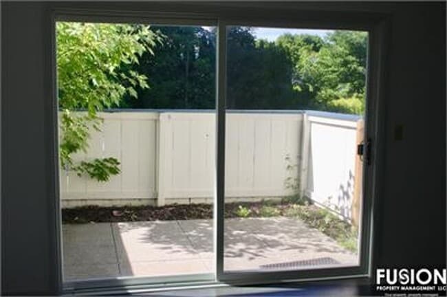Building Photo - Bright 2-Bedroom Home Near Oakledge Park w/Pool!