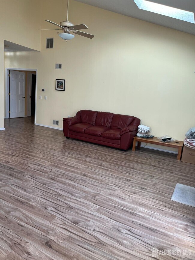 Building Photo - 11 Umberland Pl