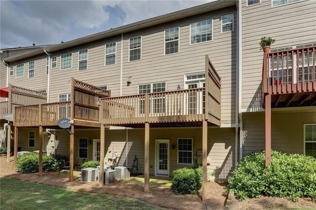 Building Photo - 11030 Brunson Dr