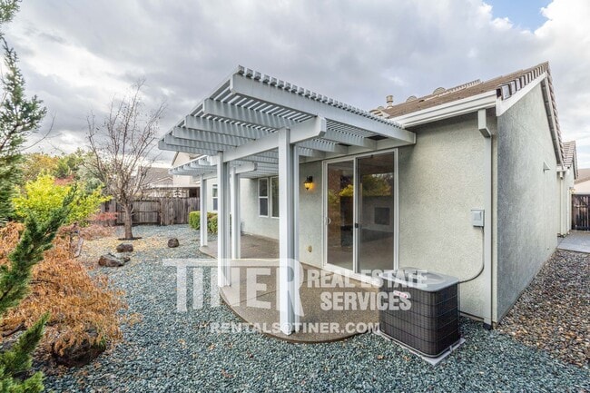 Building Photo - 3152 Overton Way