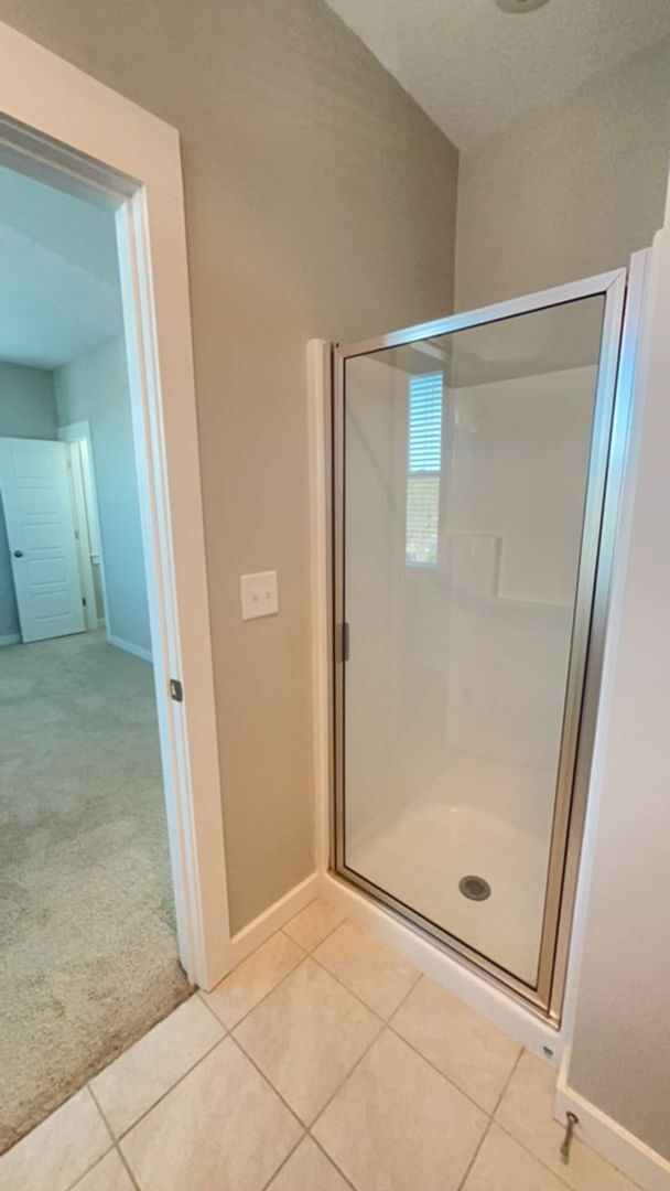 Building Photo - Beautiful Home in Summers Corner