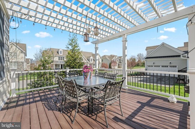 Building Photo - 407 Berlo Ln