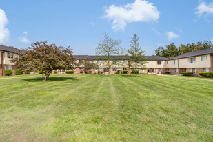 Building Photo - Drakeshire Apartments