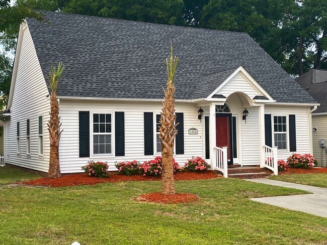 Building Photo - Great Location Single Family Home in Cherry Grove minutes from the Beach!