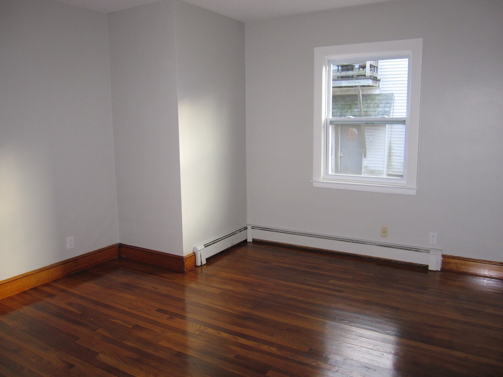 Building Photo - 366 Hollis St