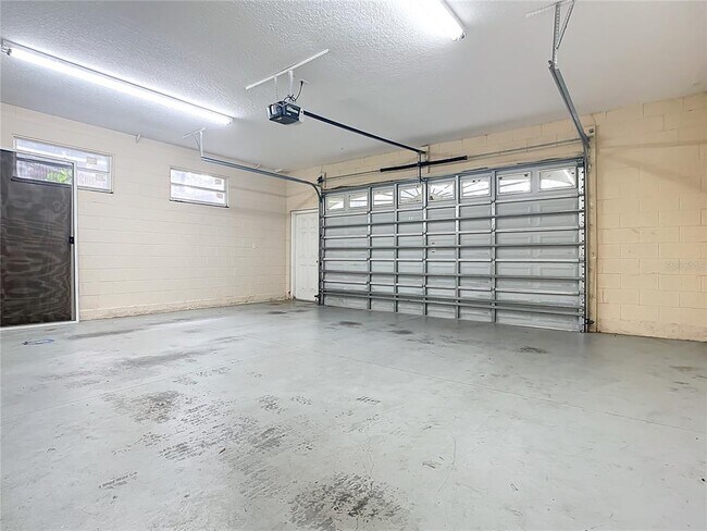 Building Photo - 132 Orange Ave