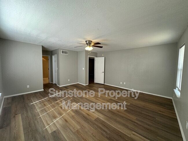 Building Photo - 12303 E 87th St N