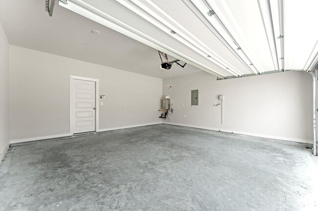 Building Photo - 8627 Blueberry Ash St