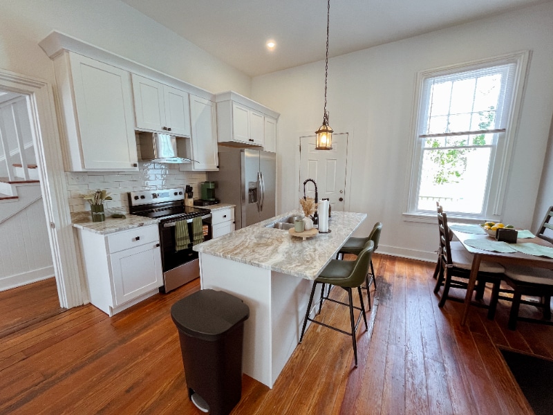 Building Photo - 311 Hinton St