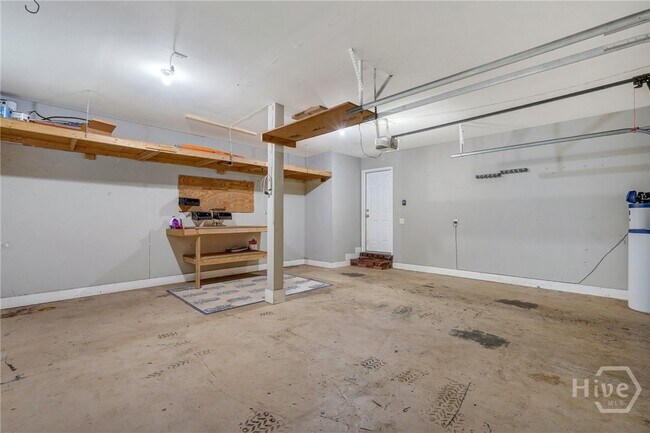 Building Photo - 41 Jerico Trl